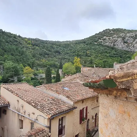 Custhom St Guilhem-le-desert *