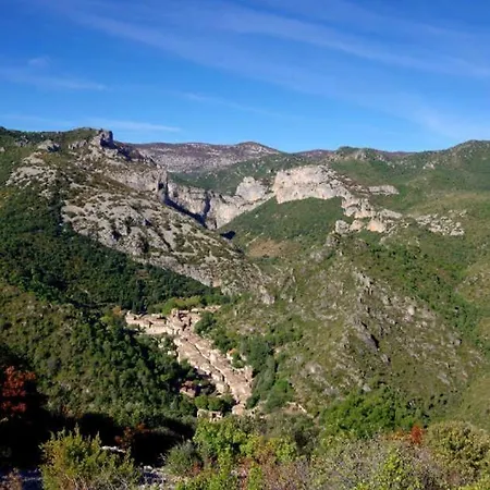 Custhom St Guilhem-le-désert Saint-Guilhem-le-Desert