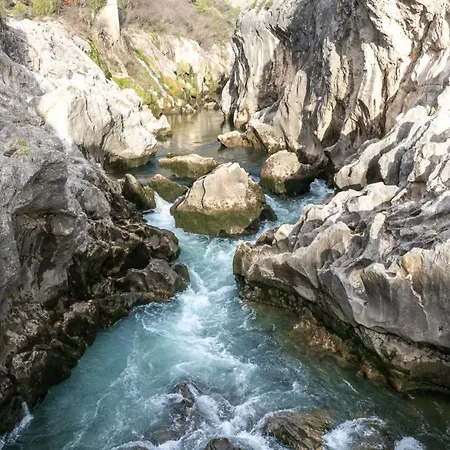 Custhom St Guilhem-le-désert *
