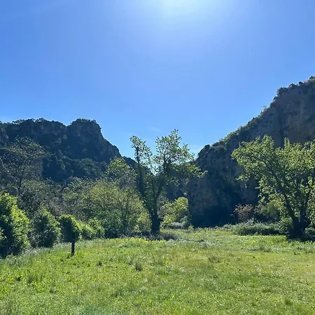 Custhom St Guilhem-le-desert サン・ギレム・ル・デゼール
