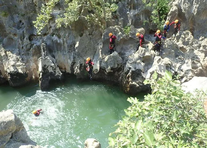 Custhom Saint-Guilhem-le-Desert